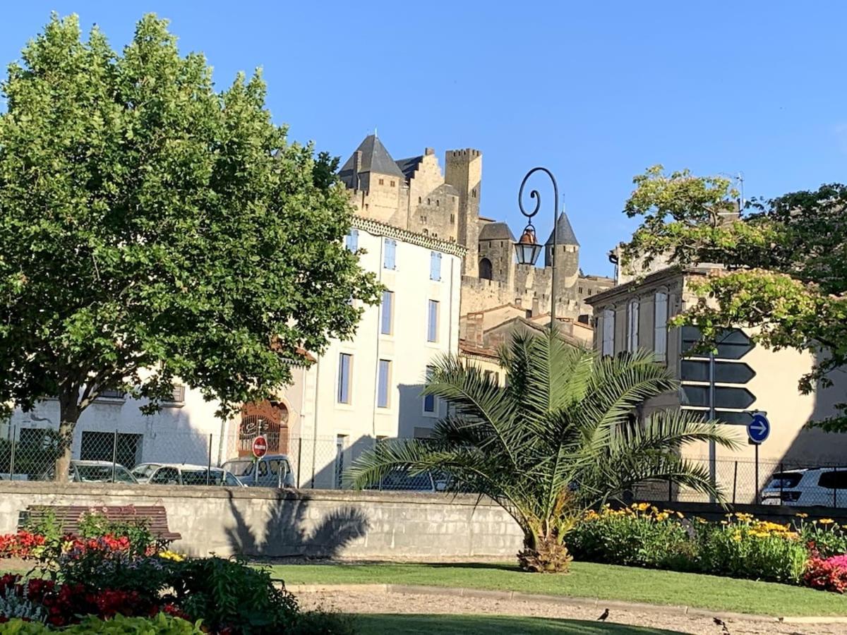 C'Est Une Maison Bleue Carcassonne Bagian luar foto